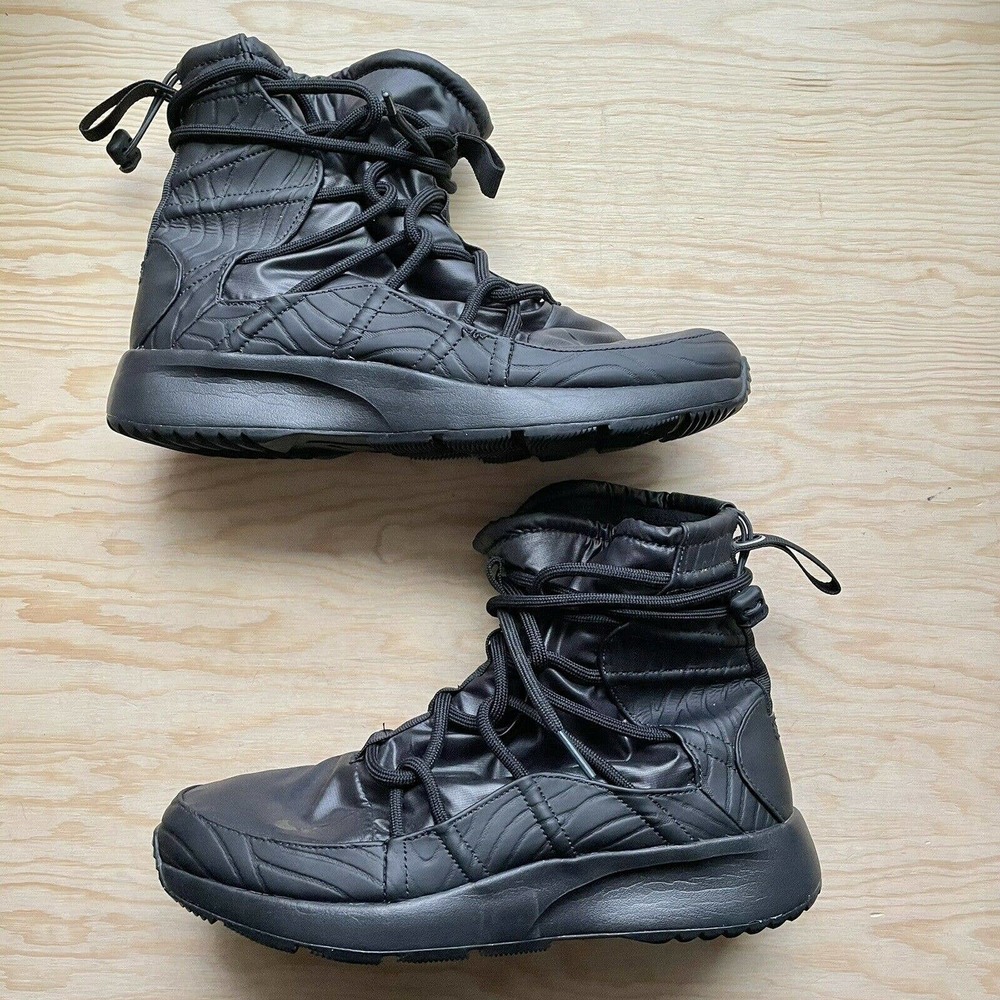 Nike Tanjun High Rise Black Lace Up Boots Shoes Women's Size 9.5 AO0355-002